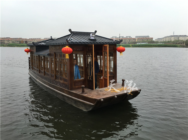 觀光小畫舫船004